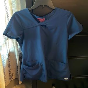 Med Couture 4-Ever Flex Navy Scrub Top - size medium.